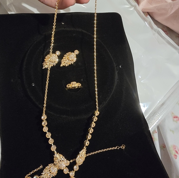 21kgp Duabi Jewlery - Elegant Gold Jewelry Set - Picture 16 of 17